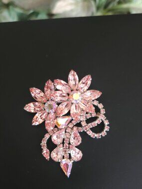 Vintage Weiss Signed Pink Rhinestone Flower Brooch